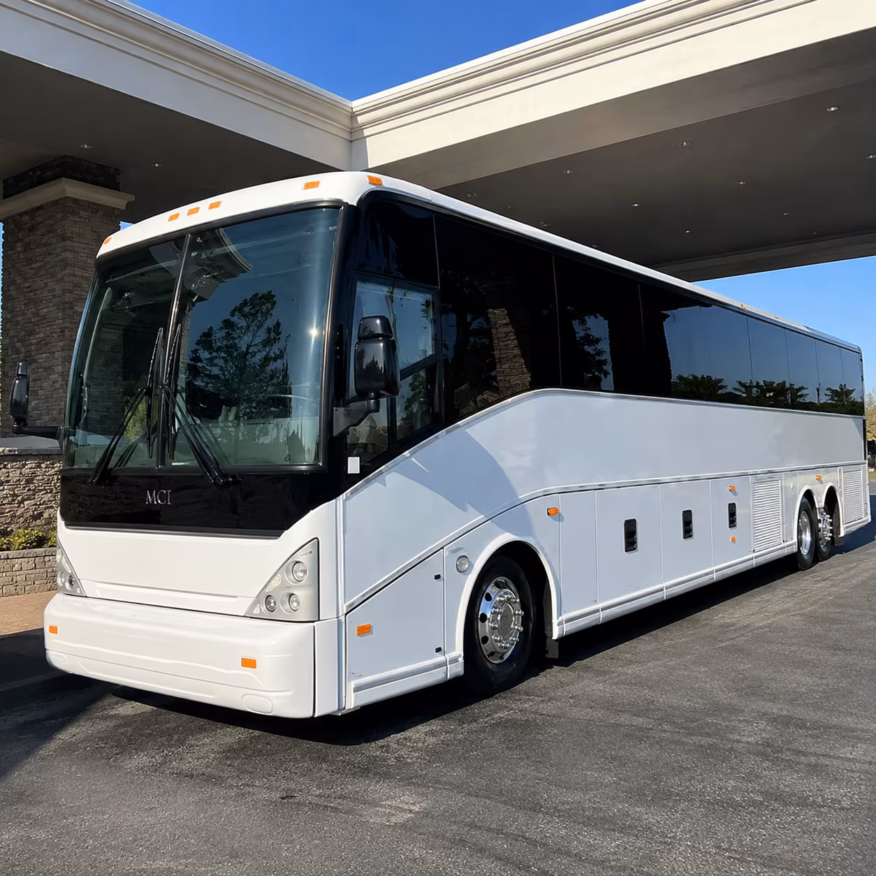 lax airport charter bus transfers for corporate groups and executive teams