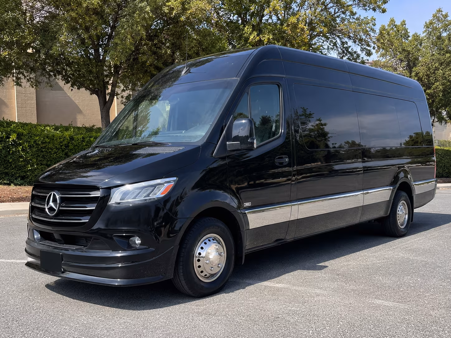 santa monica airport transportation